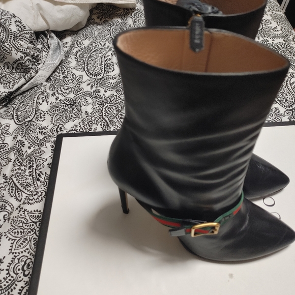 Size 40 Gucci Boots - Picture 11 of 13